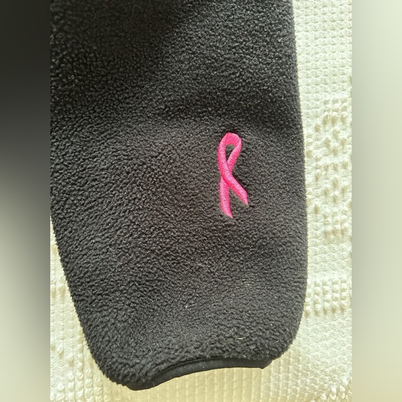 North Face Black Denali Fleece Jacket Breast Cancer Awareness Edition - Picture 3 of 4
